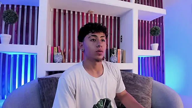 Snapshot of Troy_dalton chatting on September 11, 2025, 7:47 pm Troy dalton online show from September 11, 2025, 7:47 pm