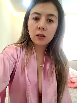 Sophie del Castillo online show from June 9, 2026, 9:15 pm