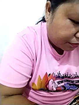 big booty15 online show from November 19, 2025, 11:49 pm