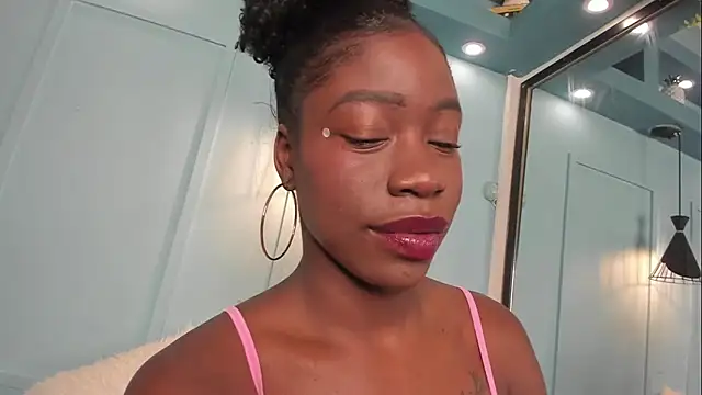 MichellePose online show from December 20, 2025, 12:45 pm