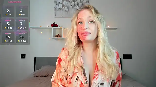 Julliakoill online show from October 31, 2025, 8:15 am