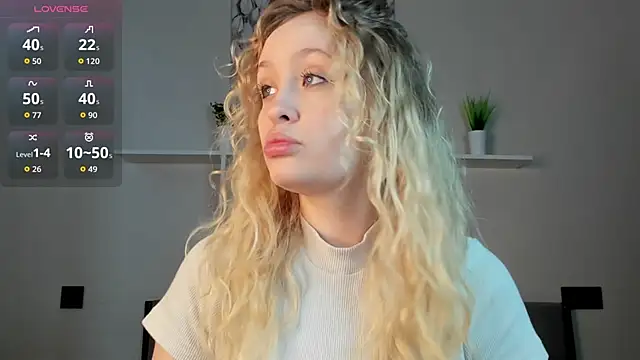 Julliakoill online show from November 6, 2025, 8:59 am