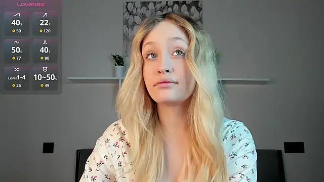 Julliakoill online show from November 12, 2025, 7:31 am