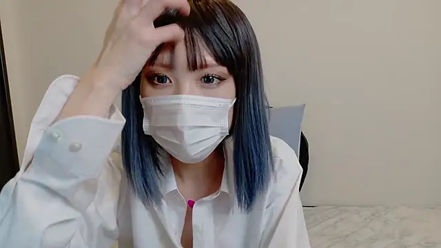 Snapshot of sarina_at chatting on May 6, 2026, 4:41 am sarina at online show from May 6, 2026, 4:41 am