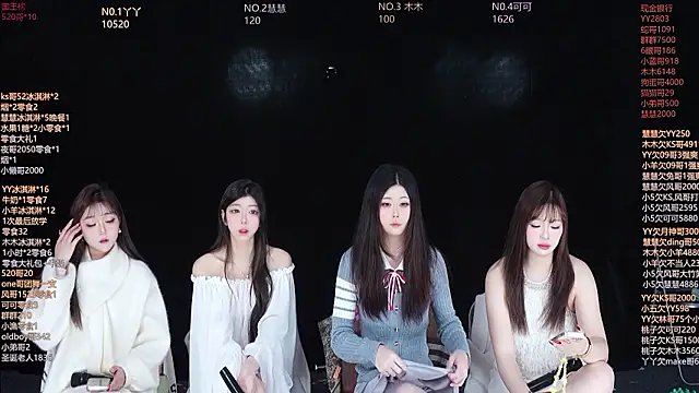 Snapshot of EYgirl222 chatting on February 13, 2026, 6:42 am EYgirl222 online show from February 13, 2026, 6:42 am