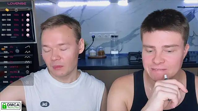 Snapshot of holy_eggs_02 chatting on November 6, 2025, 11:33 am holy eggs 02 online show from November 6, 2025, 11:33 am