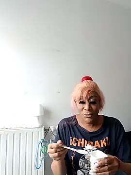 iamlalamilano online show from April 15, 2026, 2:24 pm