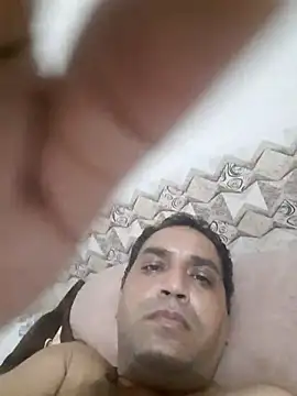 Hot-boy077 online show from November 3, 2025, 3:30 am