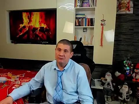 SpartacusDaddy48 online show from January 17, 2026, 10:35 pm