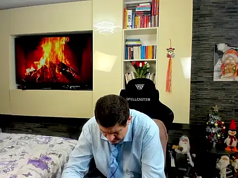 SpartacusDaddy48 online show from February 13, 2026, 4:36 pm