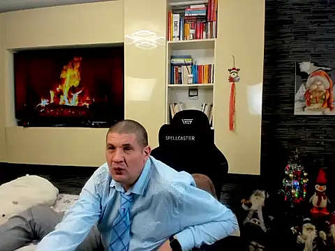 SpartacusDaddy48 online show from February 25, 2026, 5:50 am