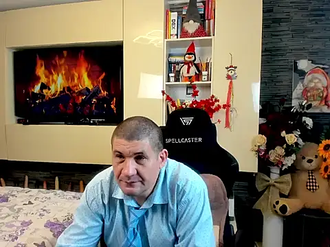 SpartacusDaddy48 online show from February 26, 2026, 4:39 pm