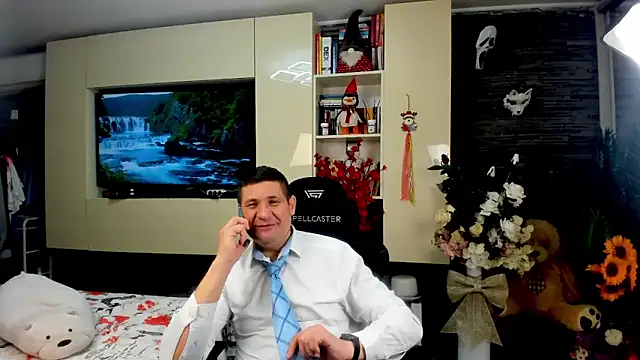 SpartacusDaddy48 online show from April 14, 2026, 11:16 am