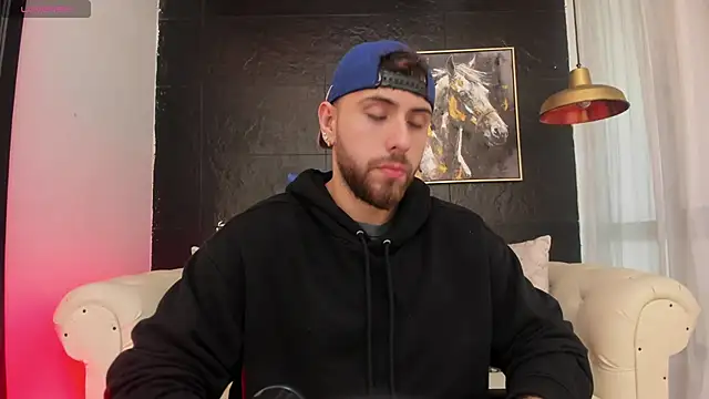 Maximo Wolff online show from October 14, 2025, 8:09 pm