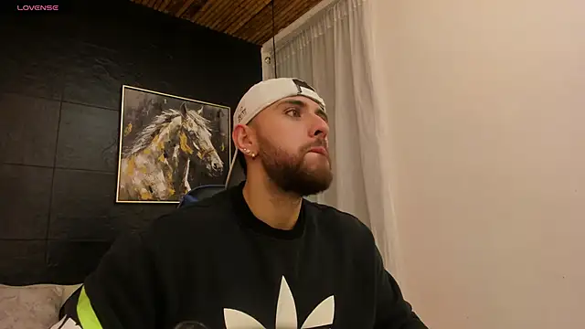 Maximo Wolff online show from October 15, 2025, 7:58 pm