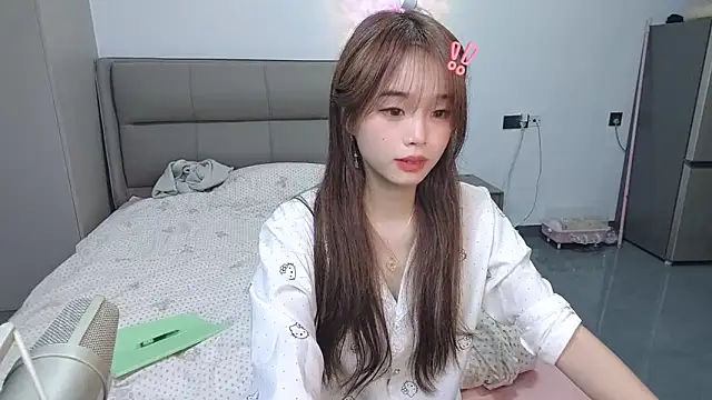 kexin a online show from October 17, 2025, 11:57 am