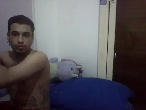 Amorrochyz online show from September 8, 2025, 4:39 pm