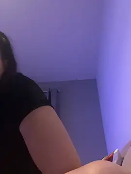 LollyLove  online show from January 15, 2026, 8:01 pm