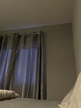 LollyLove  online show from April 5, 2026, 6:49 pm