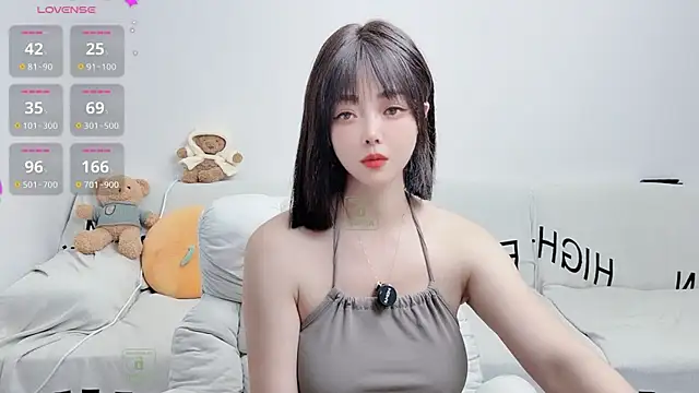 uikyy1 online show from September 28, 2025, 3:28 pm