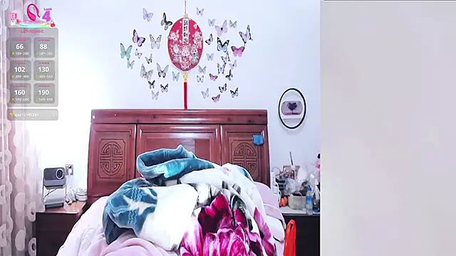 Snapshot of GUO168 chatting on February 17, 2026, 10:45 am GUO168 online show from February 17, 2026, 10:45 am