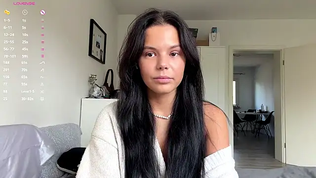 MaydaCornwall online show from November 23, 2025, 10:59 am