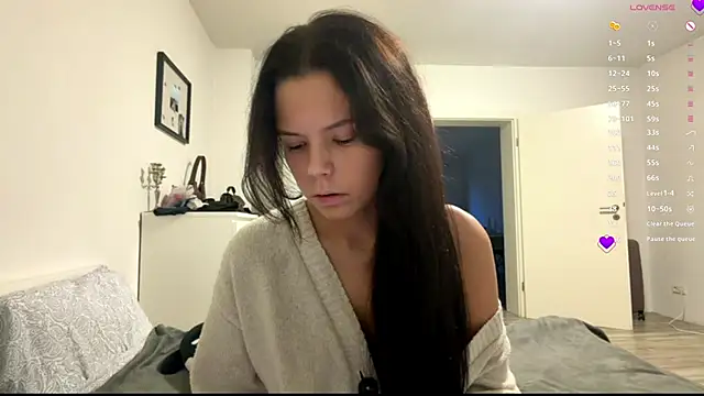 MaydaCornwall online show from January 18, 2026, 4:11 pm