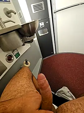 flirt 23 online show from February 12, 2026, 7:47 am