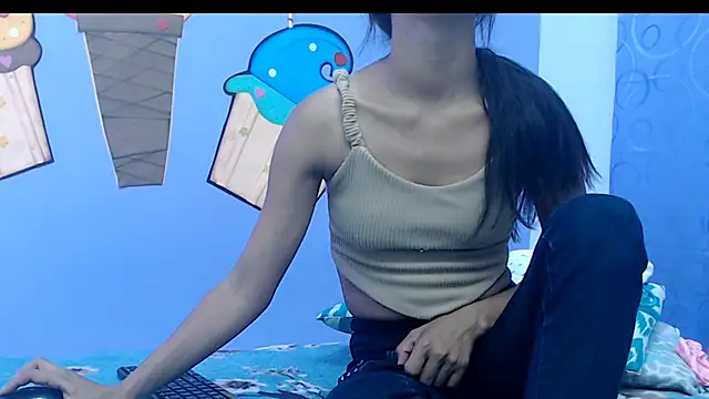 celesteskinny18 online show from September 21, 2025, 7:48 pm