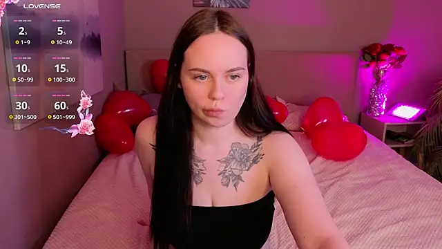 Alice Moondark online show from February 13, 2026, 8:38 pm