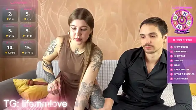 Snapshot of VelvetMiley chatting on November 29, 2025, 6:05 am VelvetMiley online show from November 29, 2025, 6:05 am