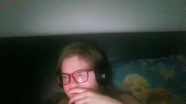 Moonolighta online show from September 26, 2025, 7:56 am