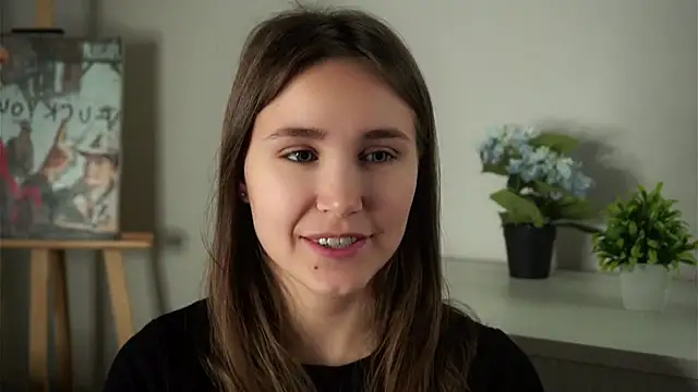 EthalFlowers online show from October 7, 2025, 1:14 am