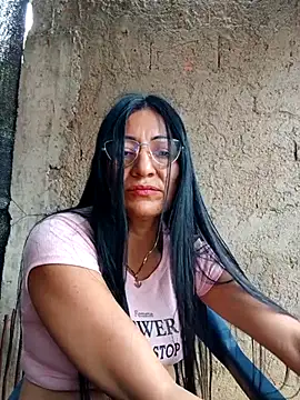 maturexxxnaughty online show from April 20, 2026, 12:52 pm