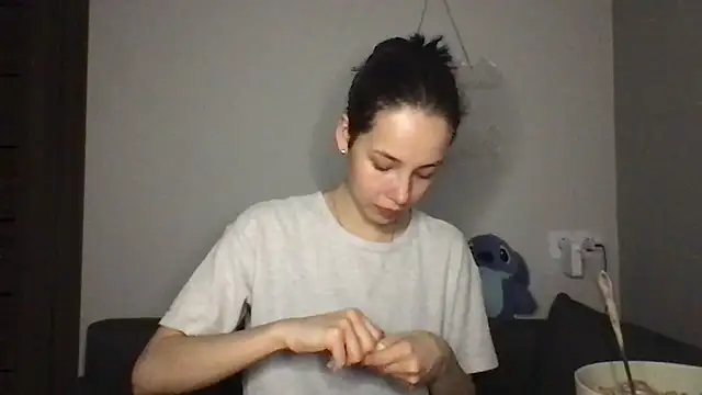 Yuna5343 online show from February 23, 2026, 9:12 pm