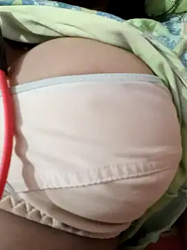 kaviyaponnu0987 online show from September 26, 2025, 1:48 pm