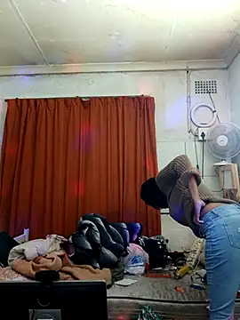 Juicy Candy-Reloaded online show from November 15, 2025, 5:20 pm