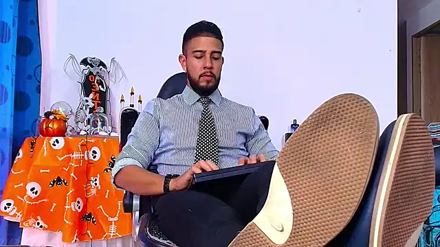 DaveSoldier online show from November 4, 2025, 7:13 pm