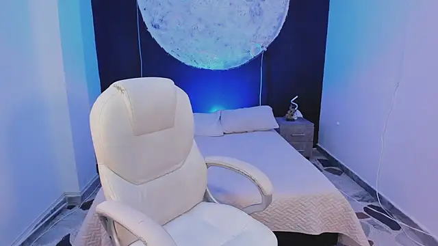 ShaniaDaniels online show from September 18, 2025, 9:06 pm