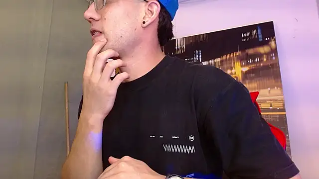 alexgiraldo   online show from April 23, 2026, 2:35 am