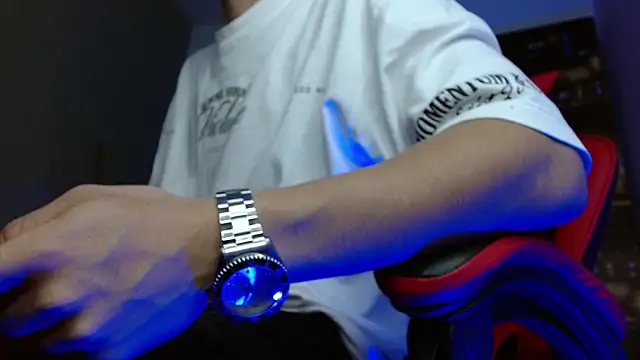 alexgiraldo   online show from April 25, 2026, 3:53 am