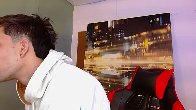 alexgiraldo   online show from April 27, 2026, 11:08 am