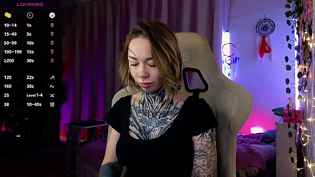 bunnykellyyy online show from January 9, 2026, 7:04 pm