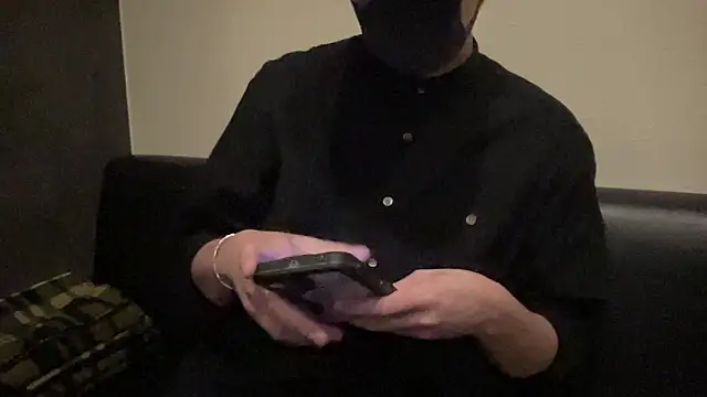 ko-ki012 online show from October 30, 2025, 4:08 pm