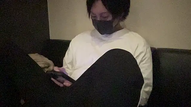 ko-ki012 online show from November 8, 2025, 12:27 pm