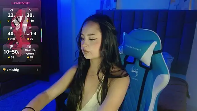 Emma-Flowers online show from November 3, 2025, 7:59 pm