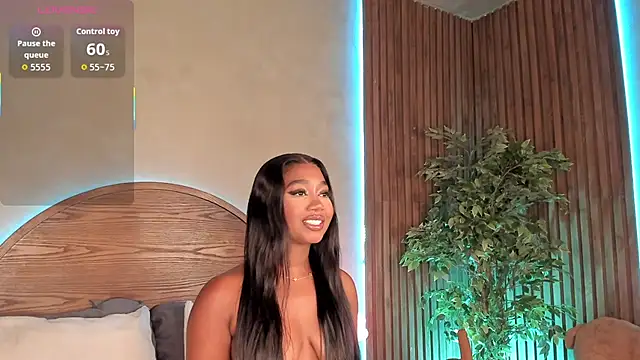 alisonn moon online show from October 7, 2025, 11:35 pm