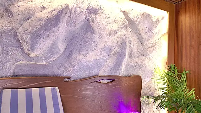 Katarina Rostova online show from November 25, 2025, 4:40 pm