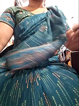 Snapshot of indianhotwife639 chatting on April 25, 2026, 2:14 pm indianhotwife639 online show from April 25, 2026, 2:14 pm