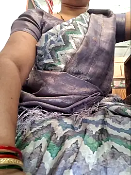 Snapshot of indianhotwife639 chatting on May 21, 2026, 6:42 am indianhotwife639 online show from May 21, 2026, 6:42 am